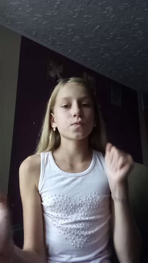 Live Porn Videos .